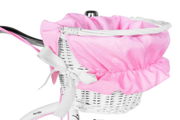 Koszyk rowerowy z różowym wykończeniem.