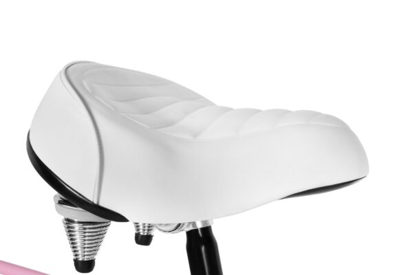 Biała, wygodna kanapa rowerowa