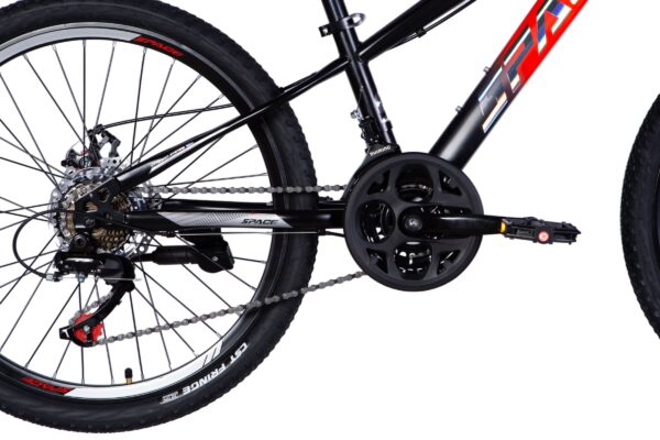 Czarna góral pełnośredni z napędem Shimano