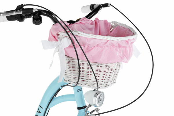 Cykelkorg med rosa foder på en blå cykel.