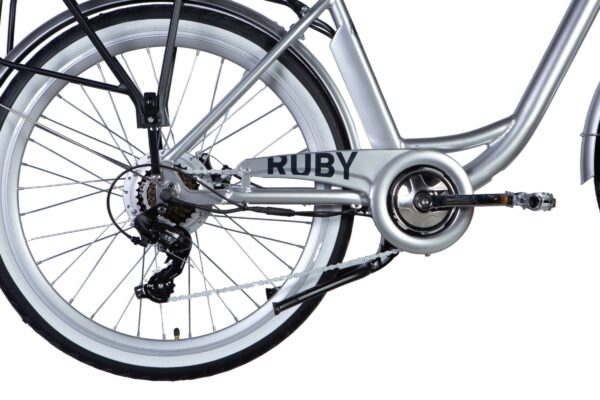 Detal roweru miejskiego model Ruby.