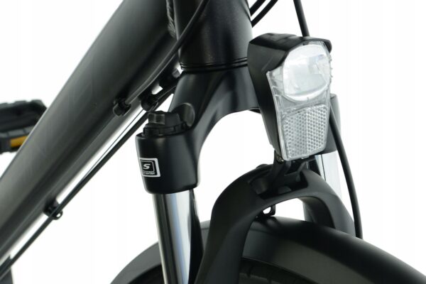 Cykellampa och framgaffel närbild